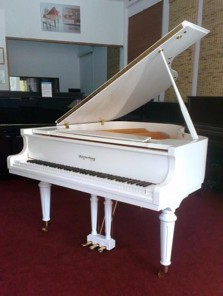 Kayserburg piano on sale